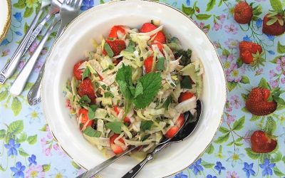 Salade de fenouil, fraises et mélisse