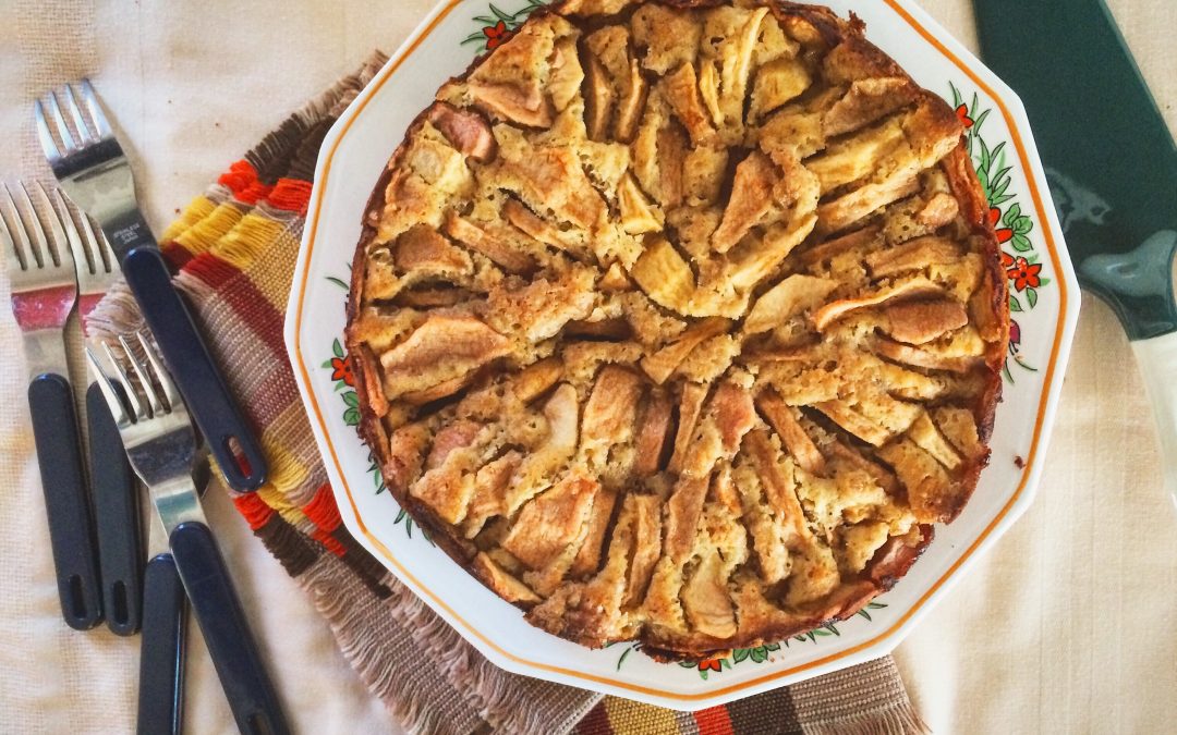 Gâteau érable, pommes et poivre des dunes